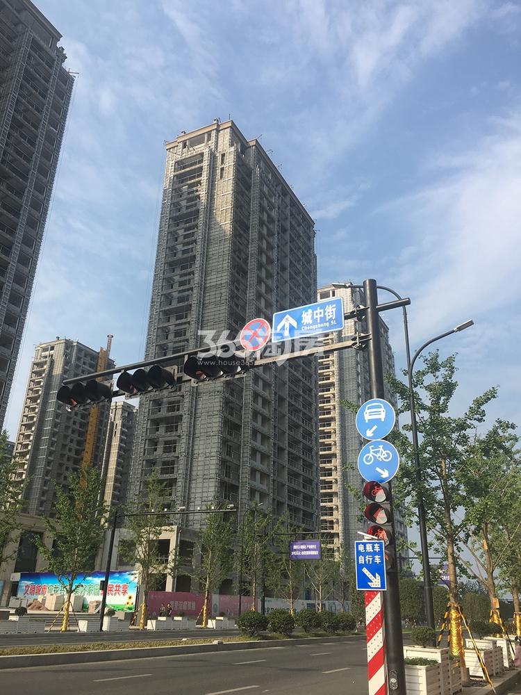 湖山壹品苑旁边的城中街