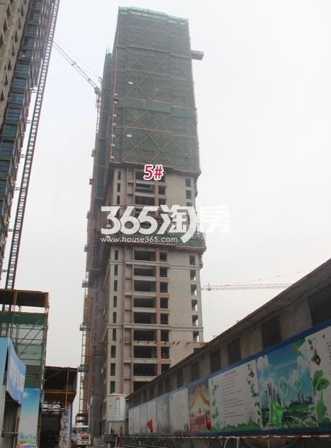 中国铁建江南国际城5号楼实景图 2016年1月摄