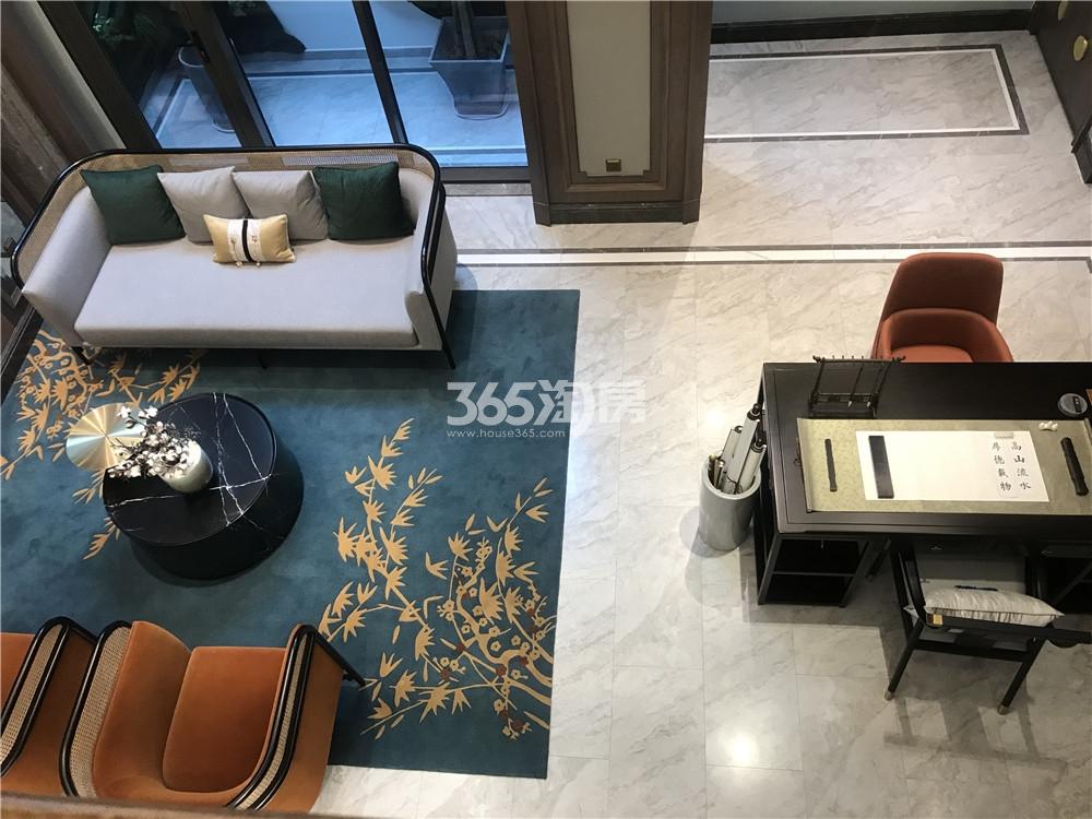 悦东方臻园211方样板房——地下二层客厅