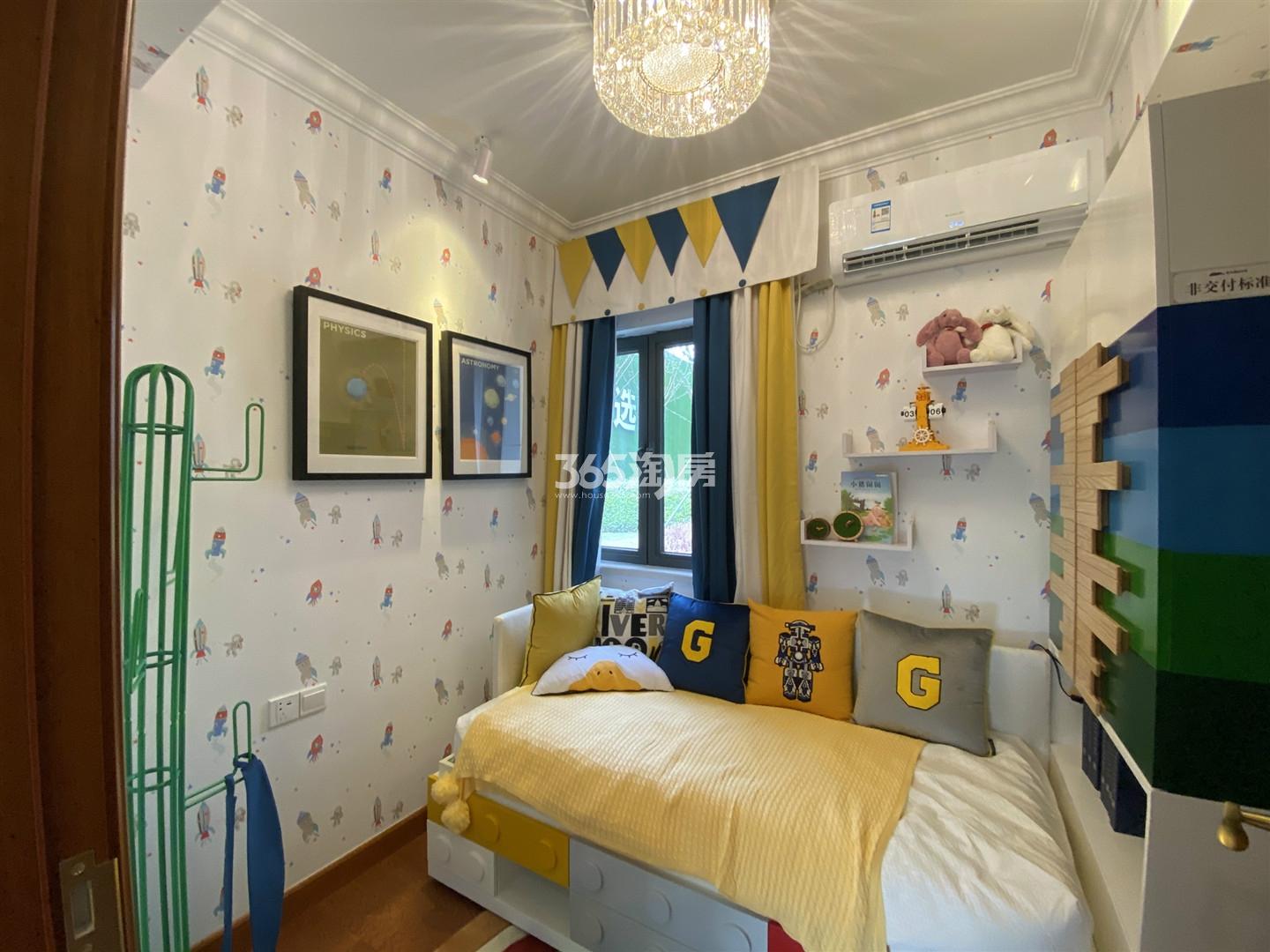 恒大湖山半岛m22户型91㎡样板间儿童房