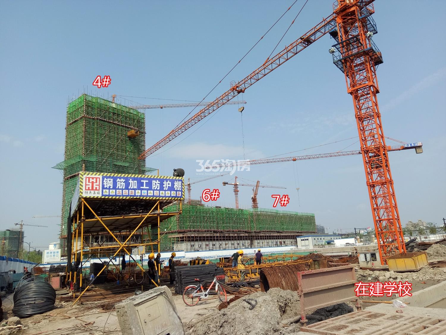 2018年4月初朗诗熙华府高层4号楼及低密度多层6、7号楼和周边在建学校