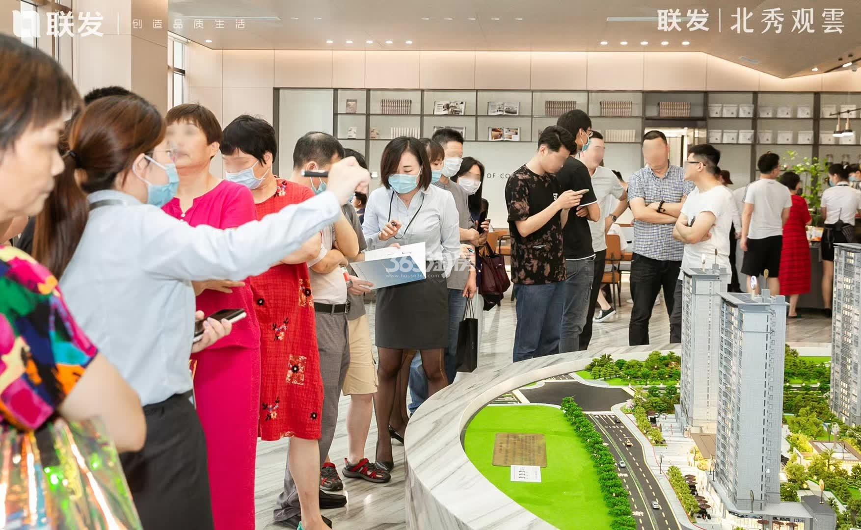 2020.7.11溪语宸章府售楼处开放现场
