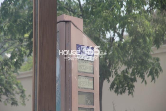 绿城蓝庭项目周边配套——北沙路兴国路口公交站
