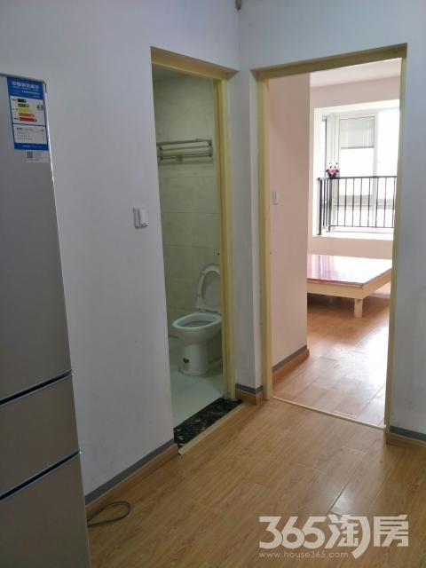 【摄山星城晶都名苑2室1厅1卫70㎡新房整租精