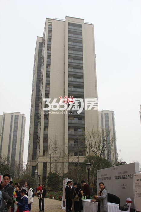 中大普升10号楼实景图 2016年3月摄
