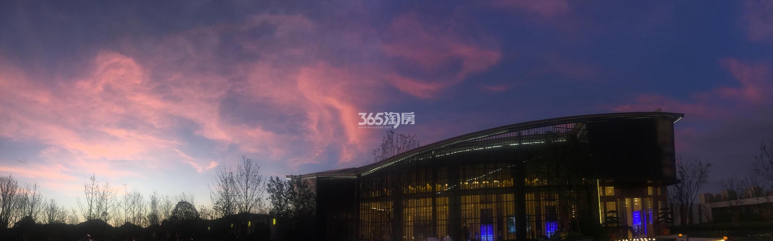 2017年11月烟雨颐和江南府展示中心夜景图