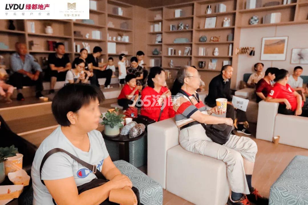 2019.10.1绿都东澜府样板房开放现场