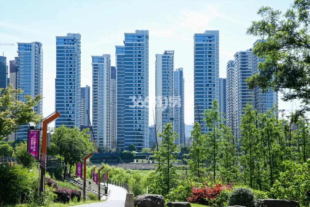 越秀越秀湖山悦立面实景图