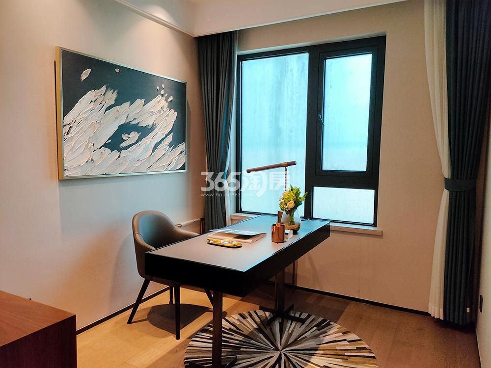 龙沁城约112㎡户型样板间—书房