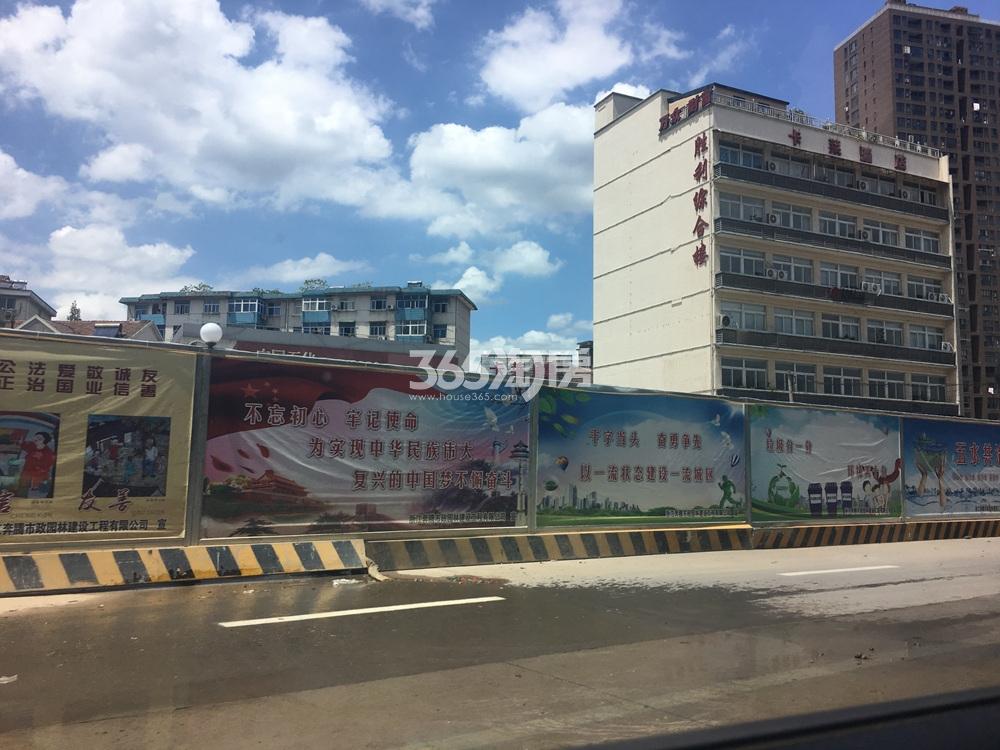 钱王街封闭施工改造（2018.7）