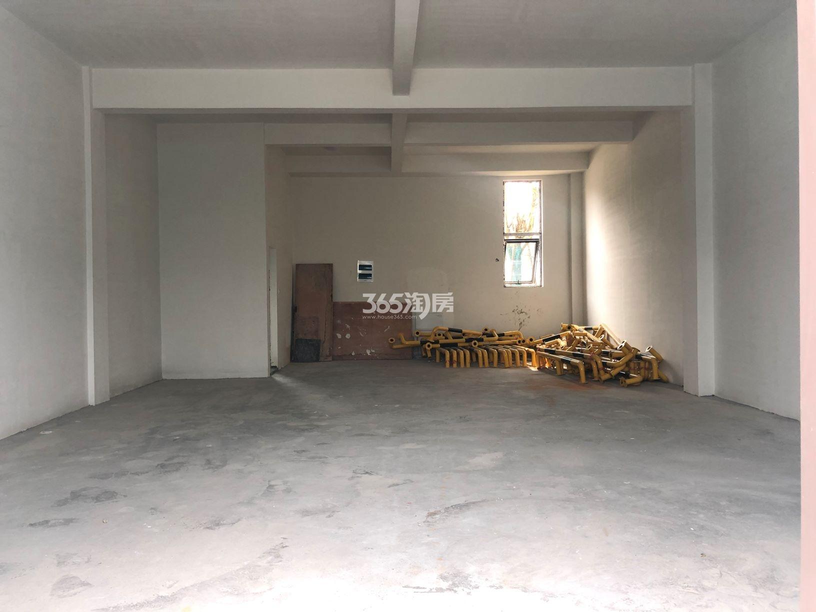 2019年6月西房拱宸外滩沿街商铺实景图