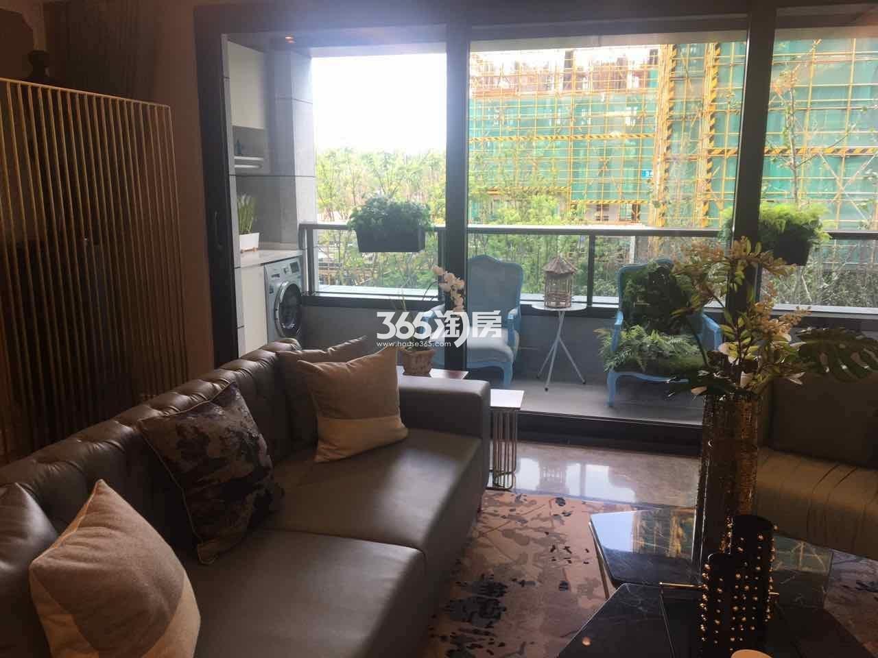 景瑞天赋高层139方样板房——客厅