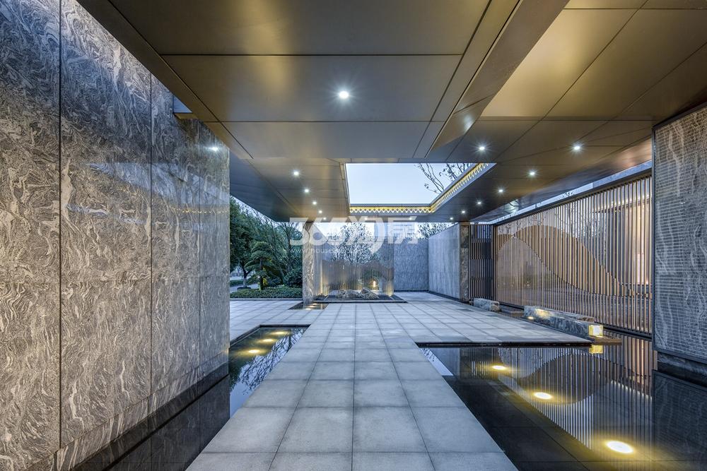 招商招商招商闻博花城售楼处实景图（2019年7月摄）