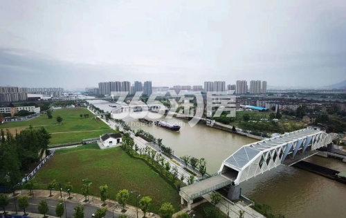 运河与岸周边环境实景图