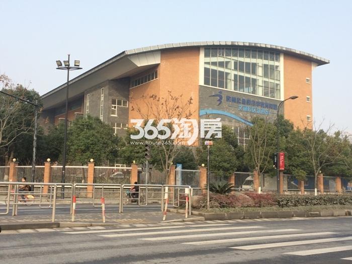 2016年1月绿城江南里项目周边卖鱼桥小学文澜校区