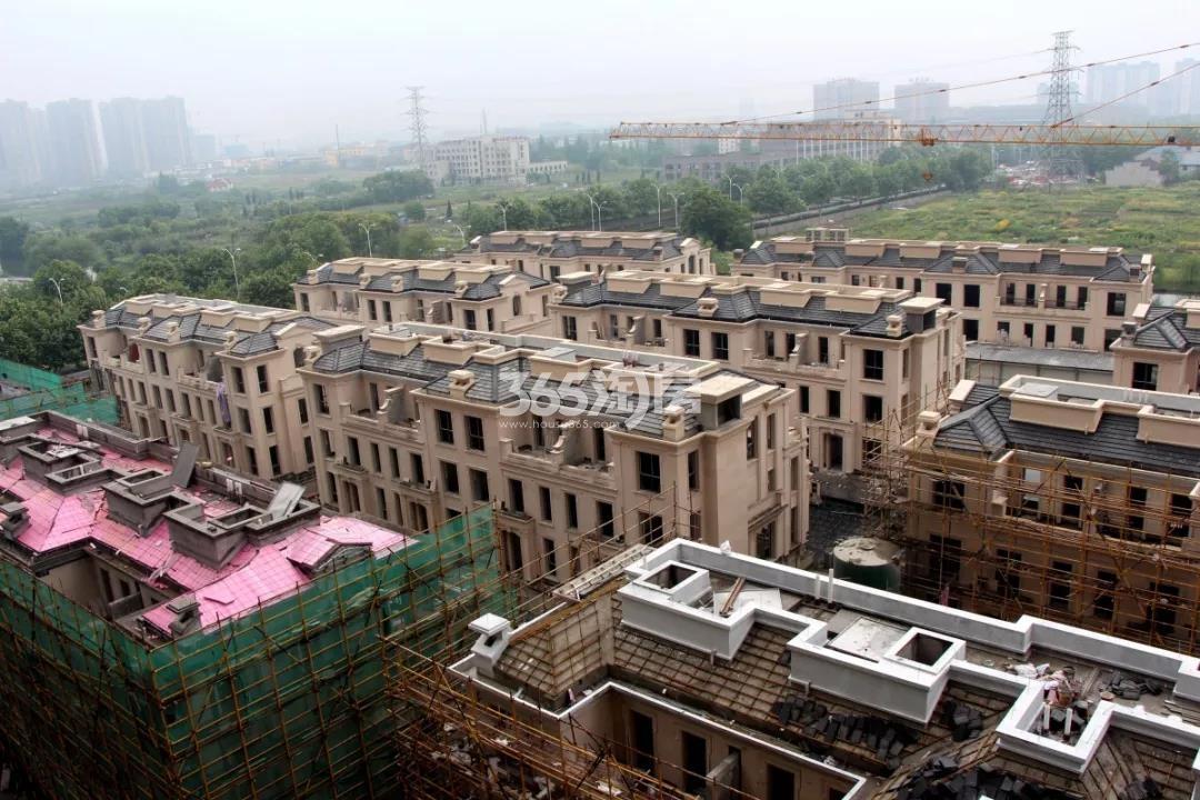 滨江碧桂园卧城印象排屋实景图（2019.4摄）