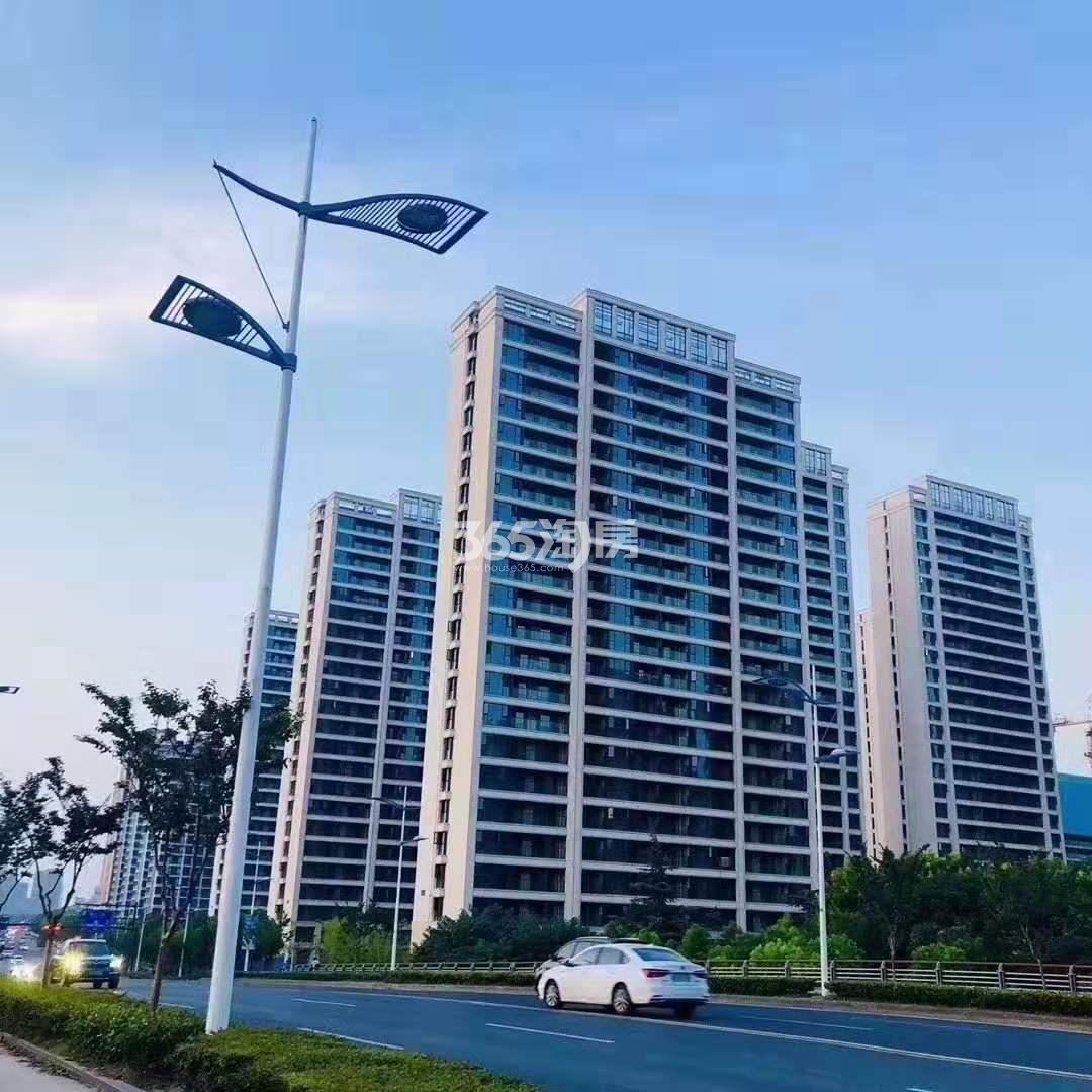 中旅名门府宁税路上的实景图