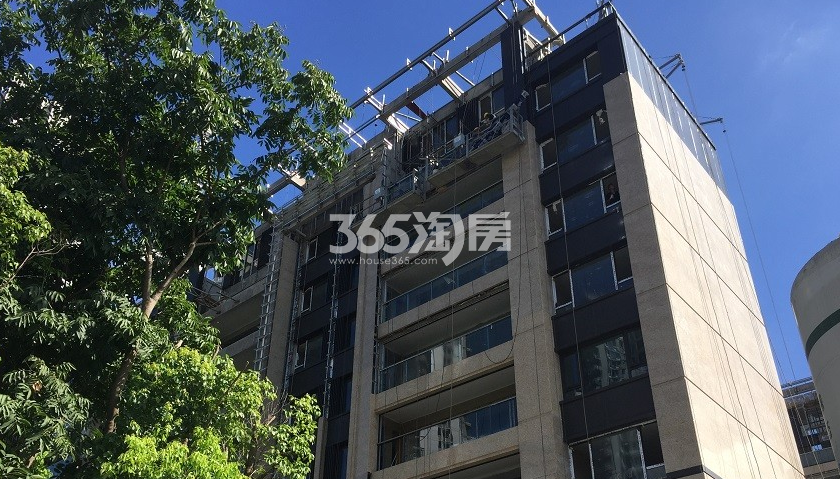 龙湖天璞施工实景图 2018年7月摄