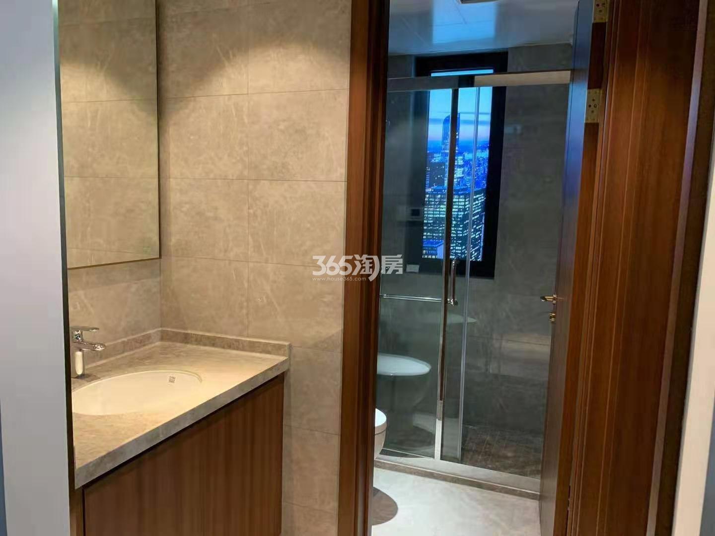 德信大江壹号住宅130方样板房——卫浴