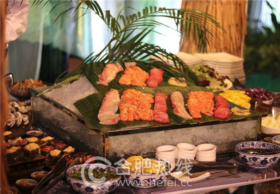 精致地道小食及自助美食 精致地道小食及自助美食