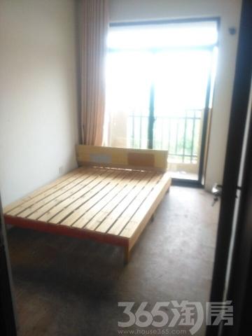 幼儿园小学俱全 省二院与中古眼科医院在旁 是