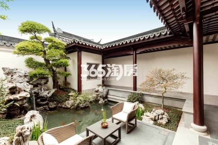 绿城江南里实景园区--庭院（户型建筑面积260方）