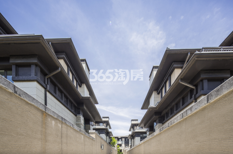 君望花苑庭低密度多层局部实景图 2018年摄