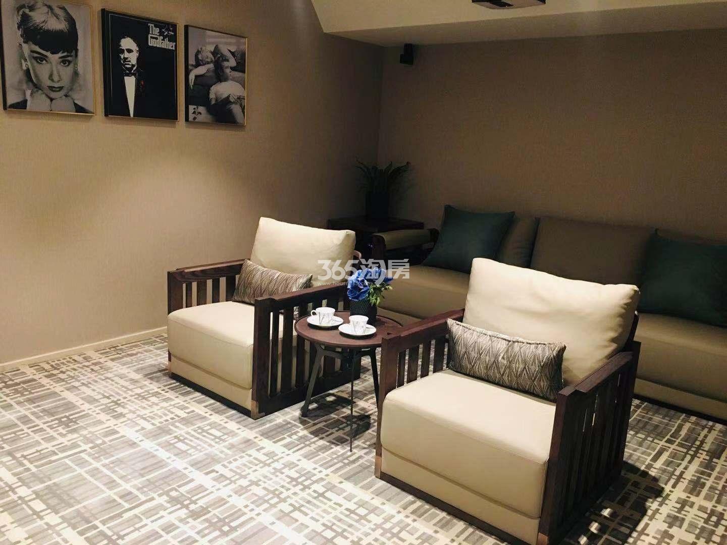 滨江新希望拥潮府低密度多层126方样板房——带地下拓展面积