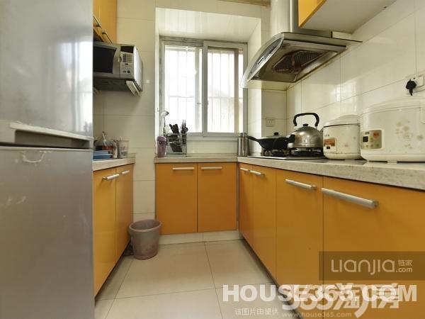 【新街口沈举人巷 地铁口 明华新村一中心 无税