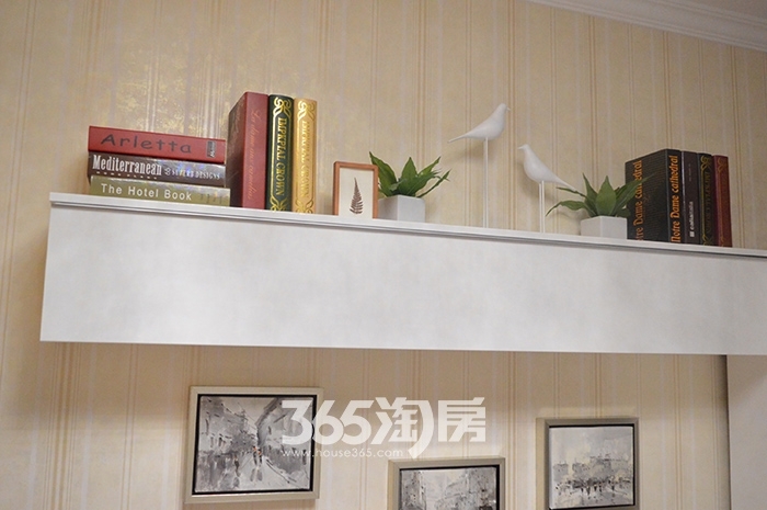 华邦繁华里小时代样板间摆台