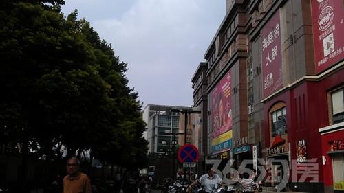 【免费过户 税费咨询 夫子庙门面房龄新能停车