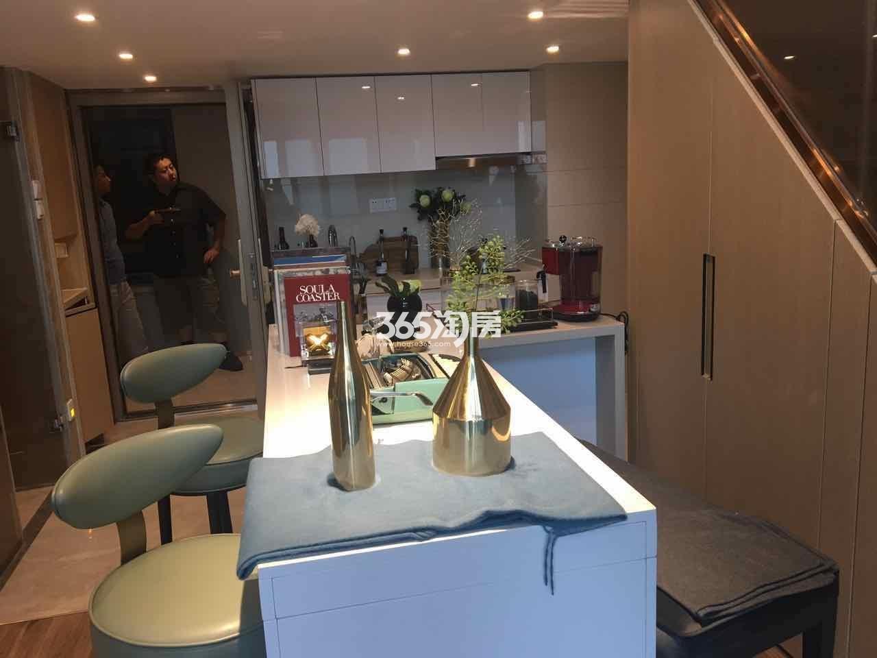 旭辉和昌都会山C户型55方公寓样板房——餐厅