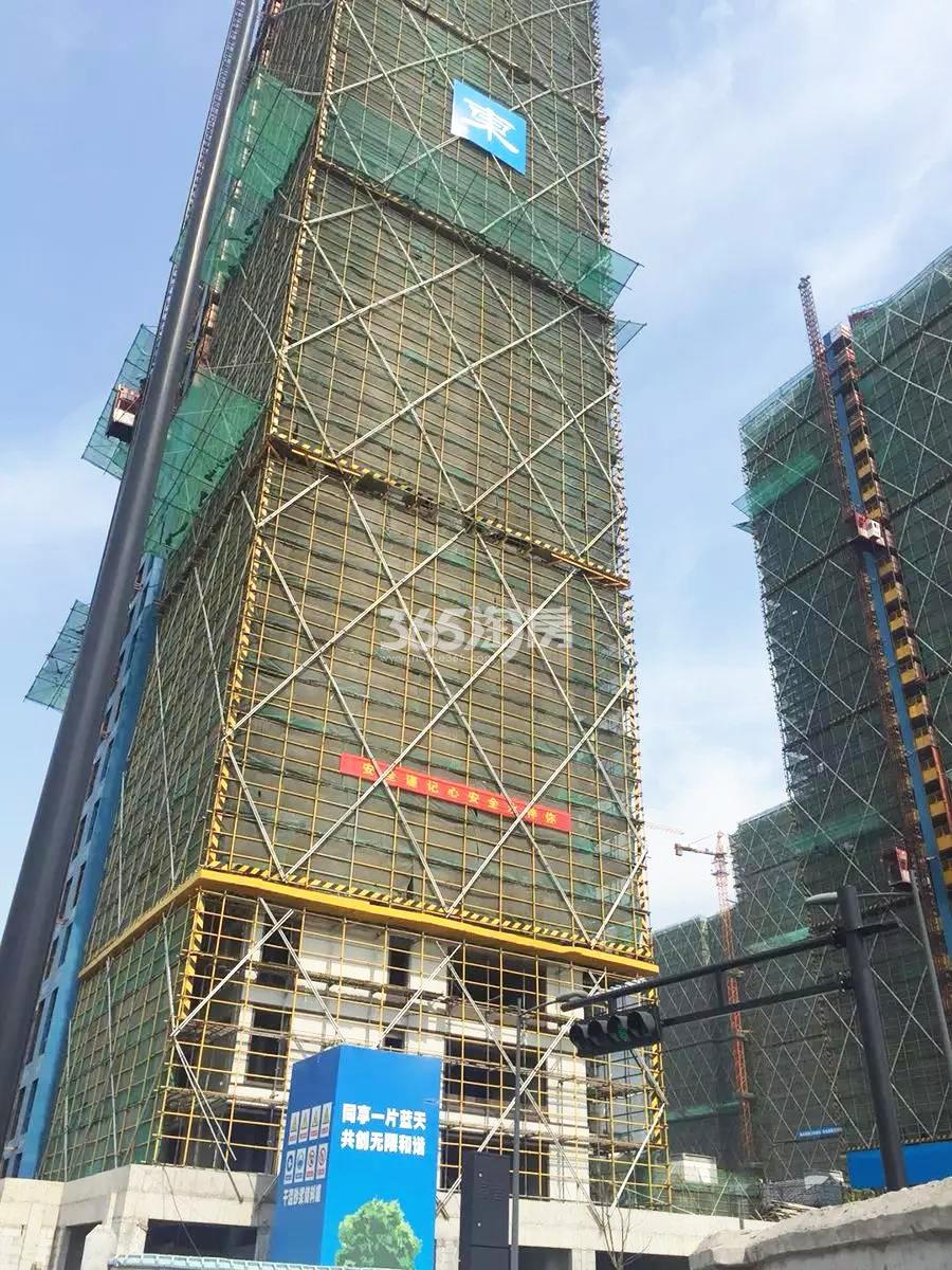 2018年6月中旬西房拱宸外滩高层2号楼实景
