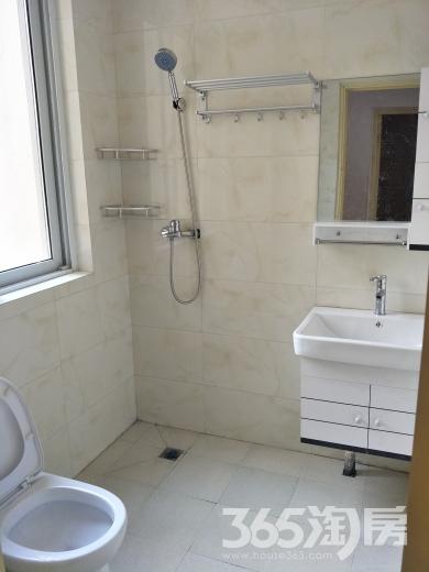 【摄山星城晶都名苑2室1厅1卫70㎡整租精装_