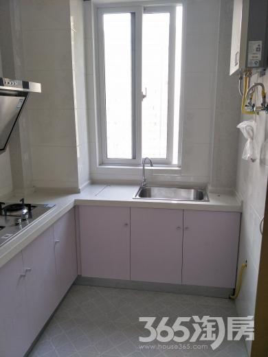 【摄山星城晶都名苑2室1厅1卫70㎡整租精装_