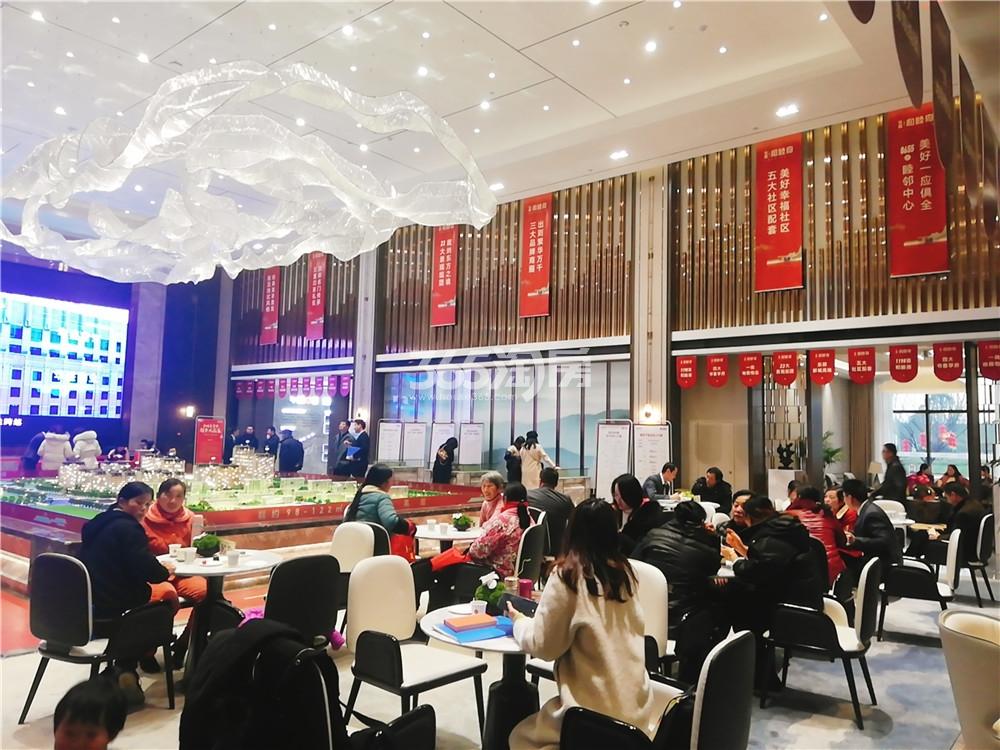 华盛和睦府售楼部热销实景图