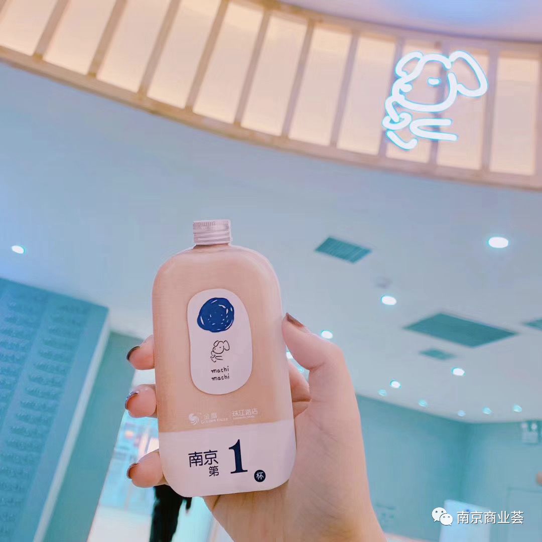 江苏首店丨周杰伦同款奶茶麦吉上演教科书式火爆开业