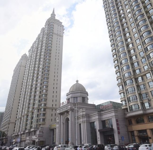 2007年,宝宇·荣耀上城汲取英式建筑精髓,一举成为哈市道外区标志性