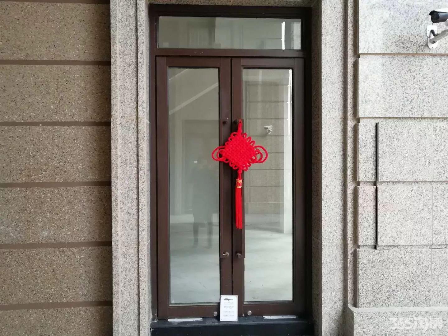 新悦天地 全新底商招租 黄金十字路口 好地段 随时看房